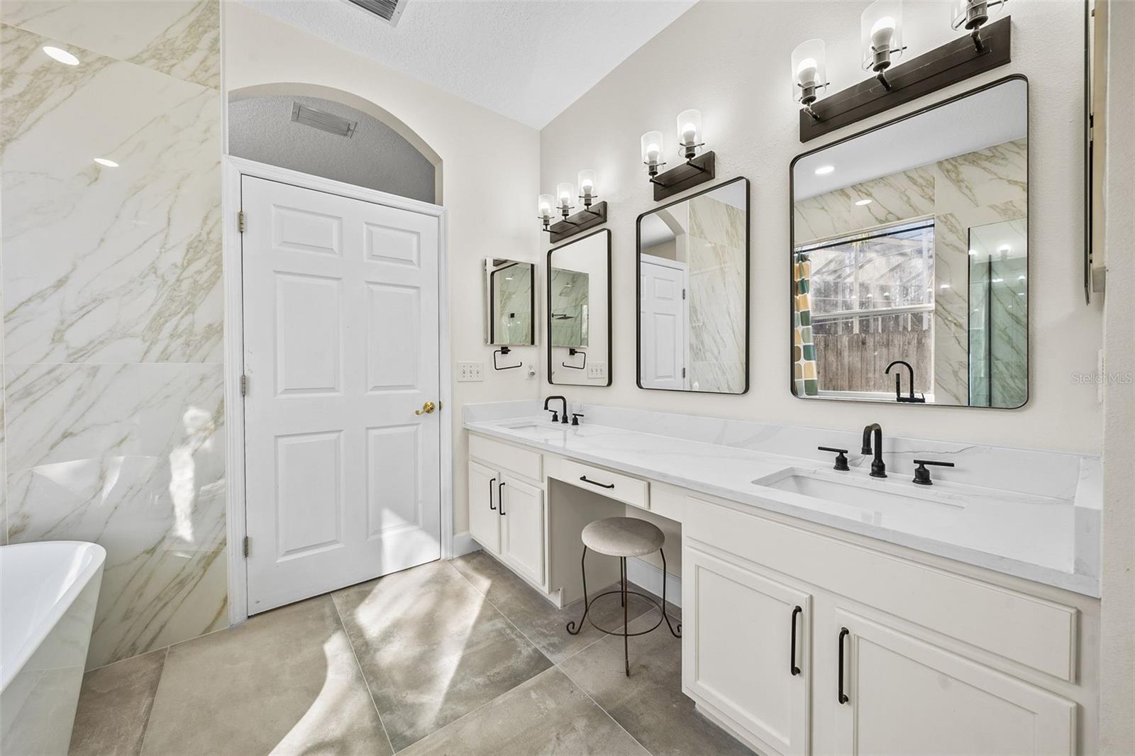27338 HOLLYBROOK TRL, WESLEY CHAPEL, FL, 33544