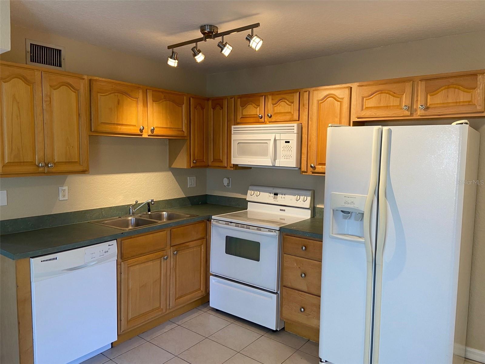 601 E 2ND AVE, NEW SMYRNA BEACH, FL, 32169