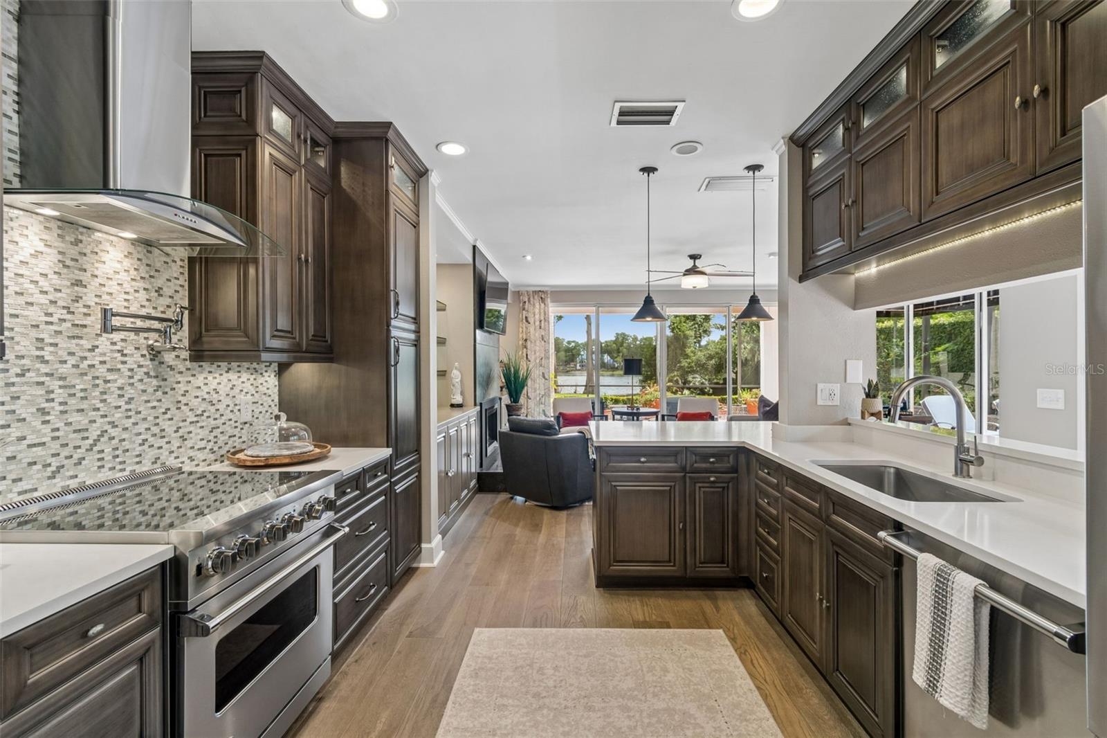3133 LAKE ELLEN DR #3133, TAMPA, FL, 33618