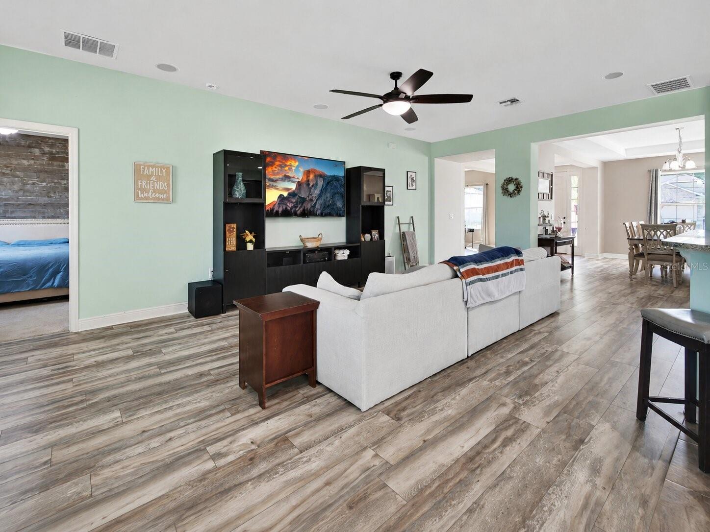 51 VIRGINIA AVE, DELAND, FL, 32724