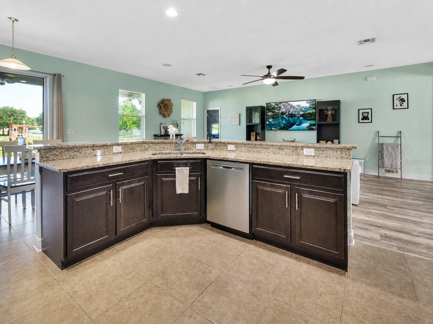 51 VIRGINIA AVE, DELAND, FL, 32724