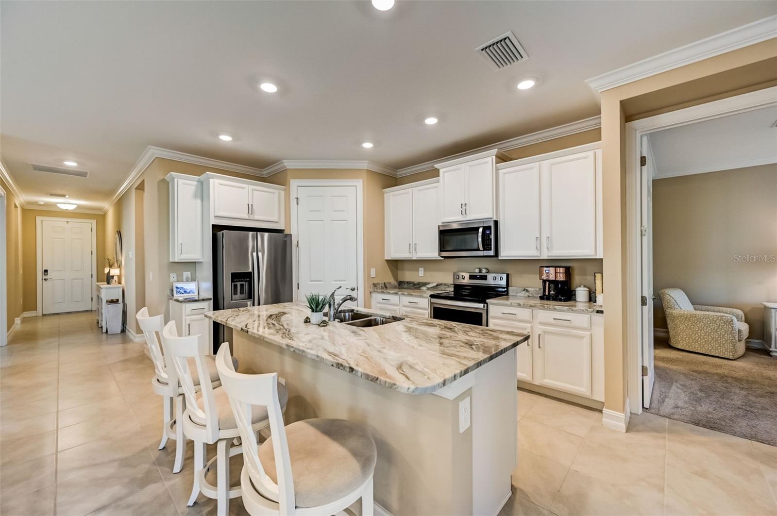 113 VINADIO BLVD, NOKOMIS, FL, 34275