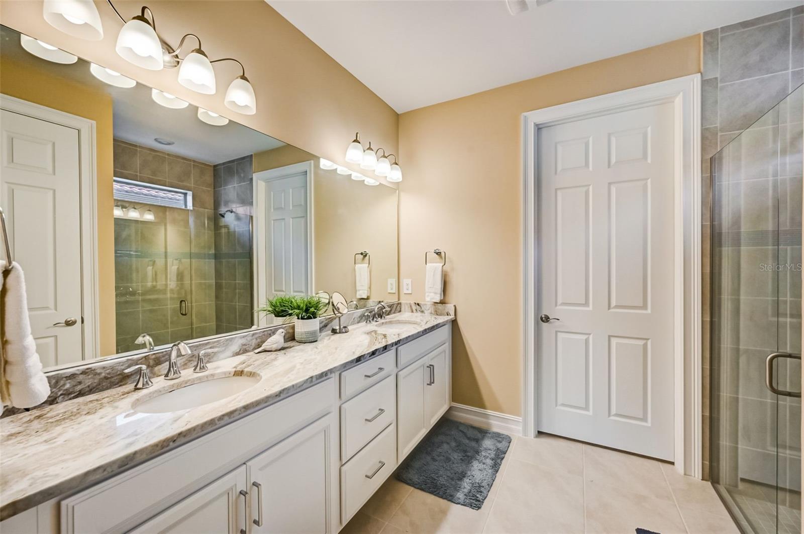 113 VINADIO BLVD, NOKOMIS, FL, 34275