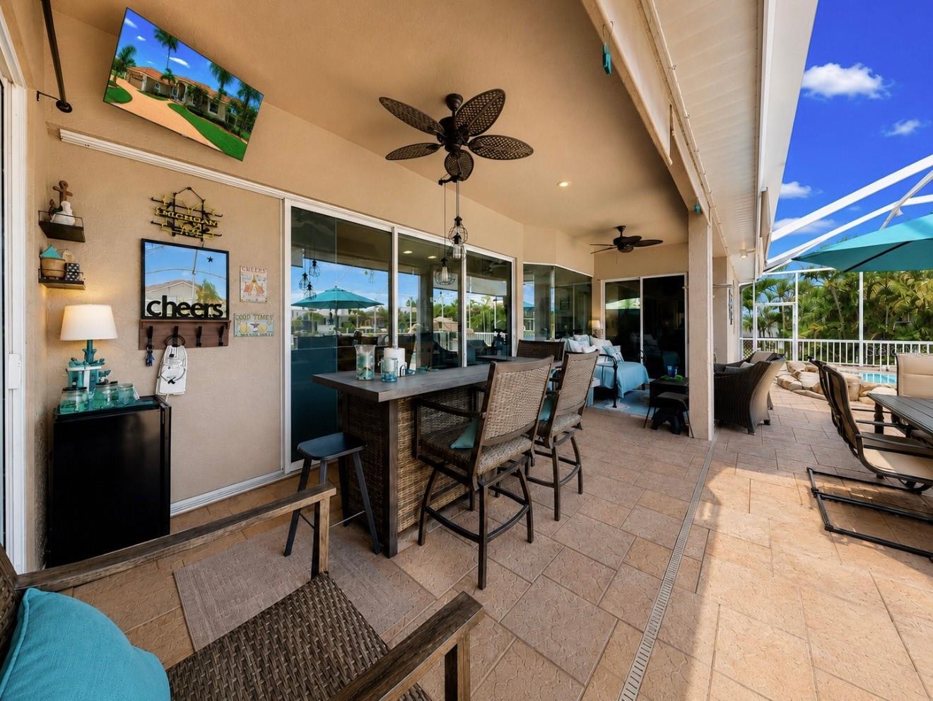 929 ALLEGRO LN, APOLLO BEACH, FL, 33572