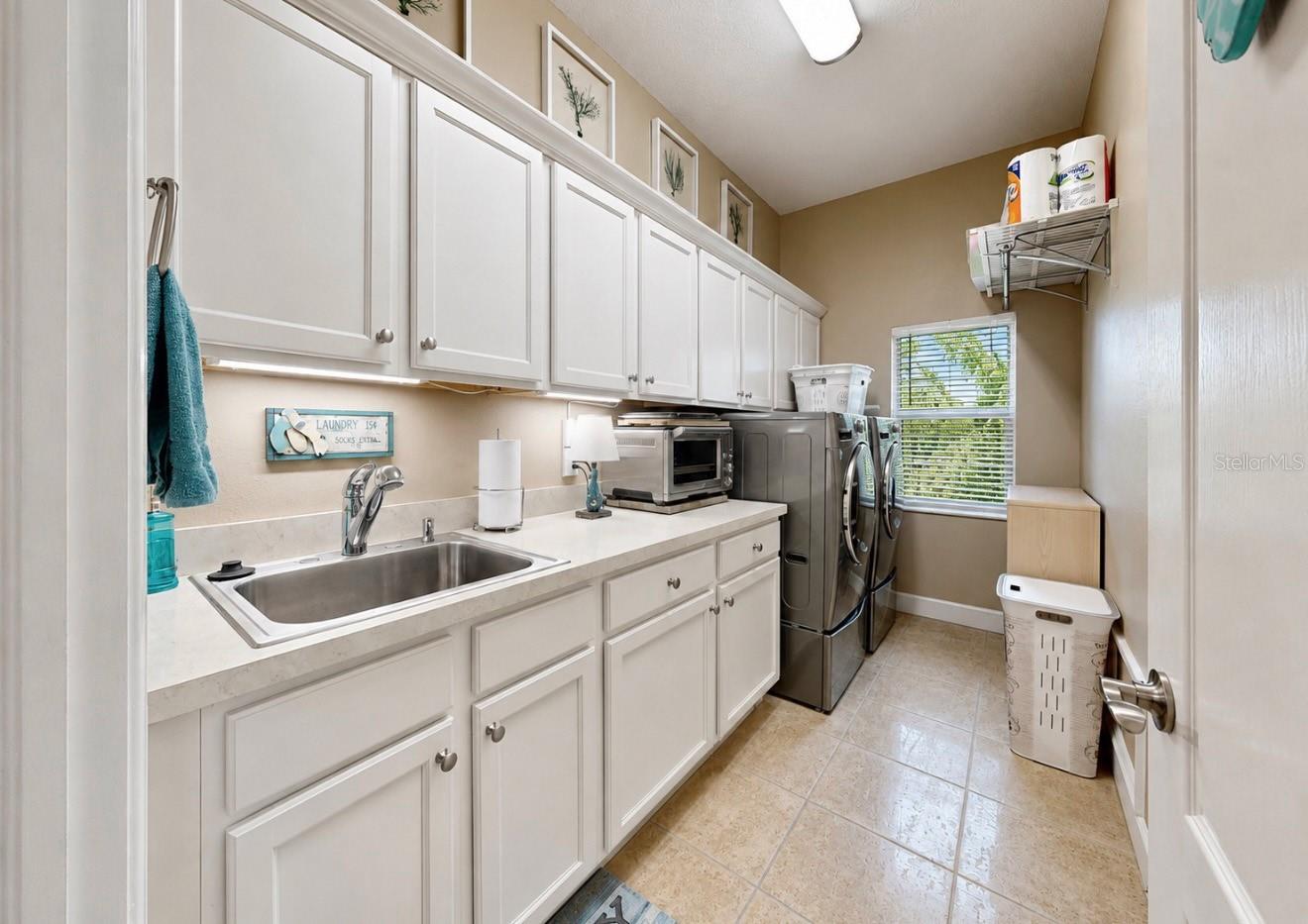 929 ALLEGRO LN, APOLLO BEACH, FL, 33572