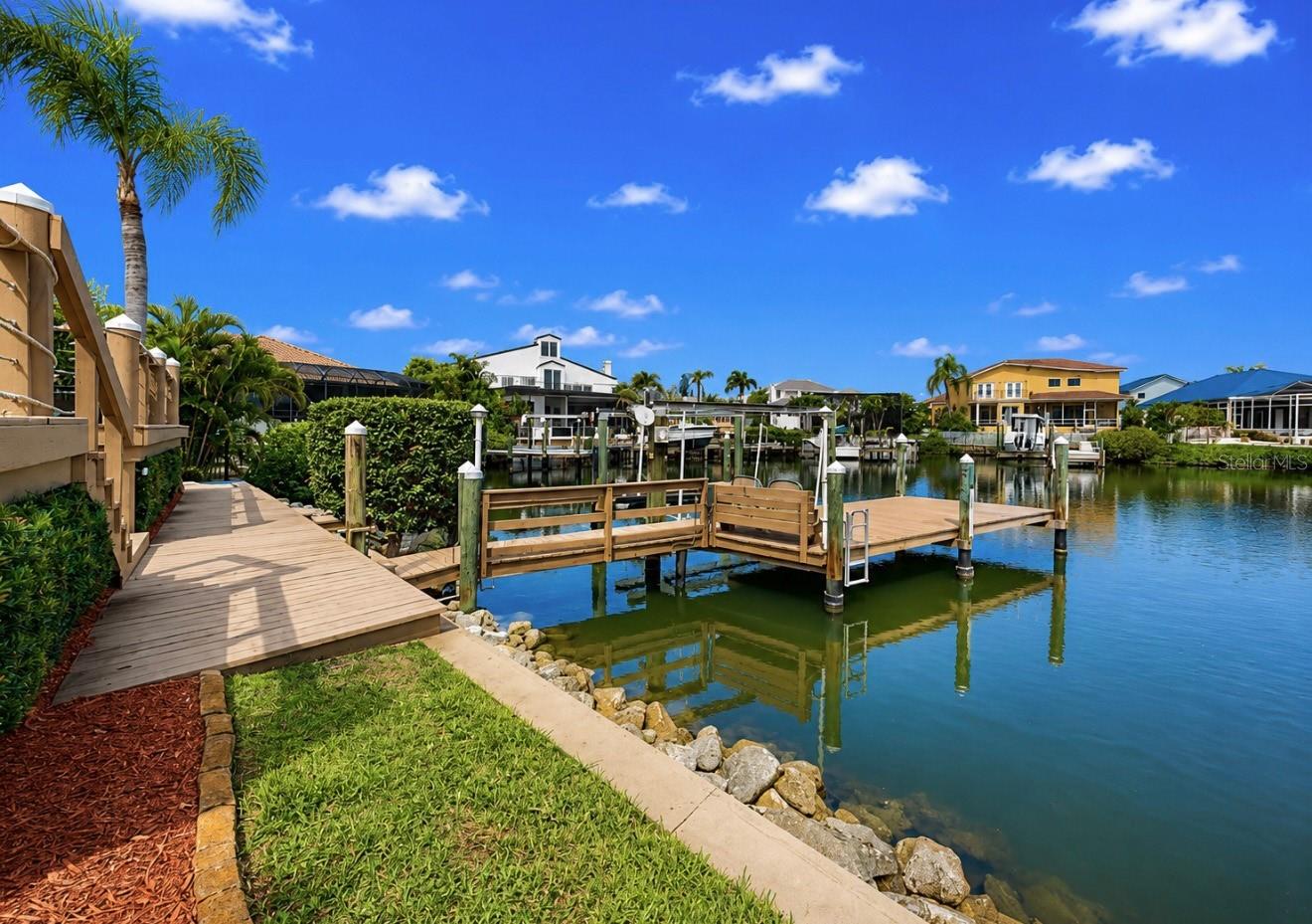 929 ALLEGRO LN, APOLLO BEACH, FL, 33572