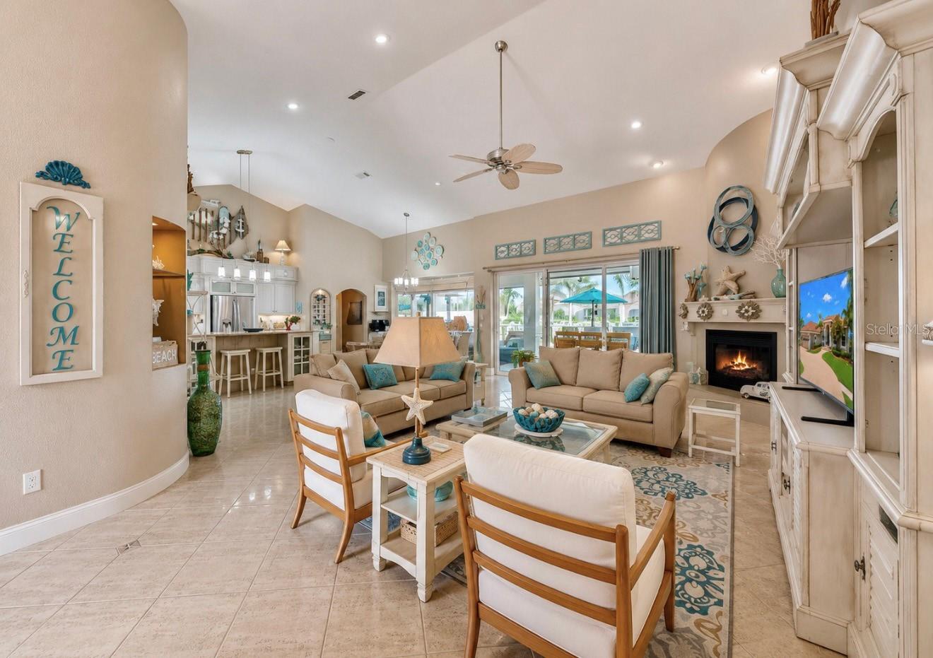 929 ALLEGRO LN, APOLLO BEACH, FL, 33572