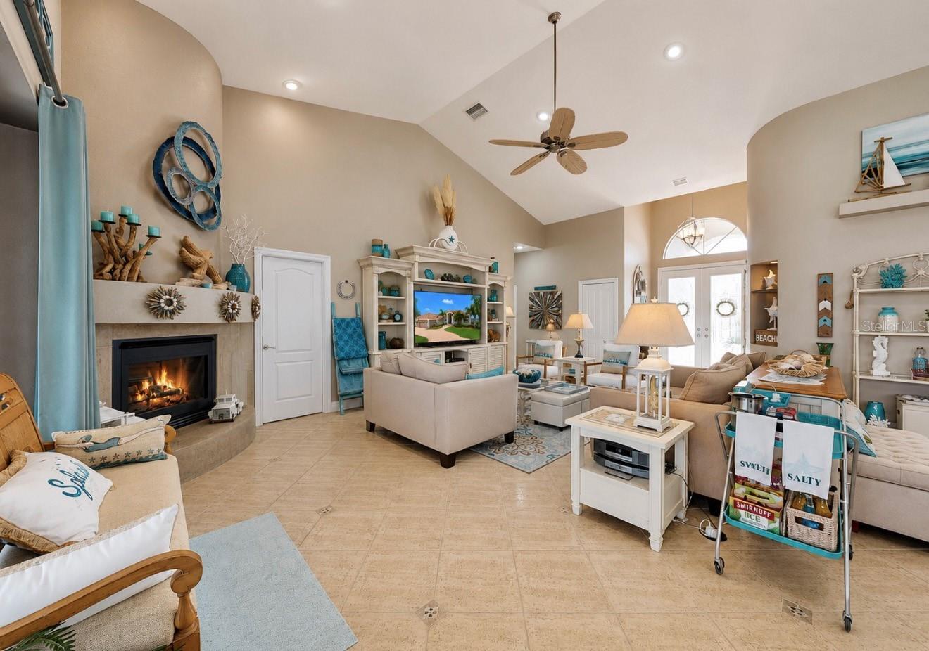 929 ALLEGRO LN, APOLLO BEACH, FL, 33572