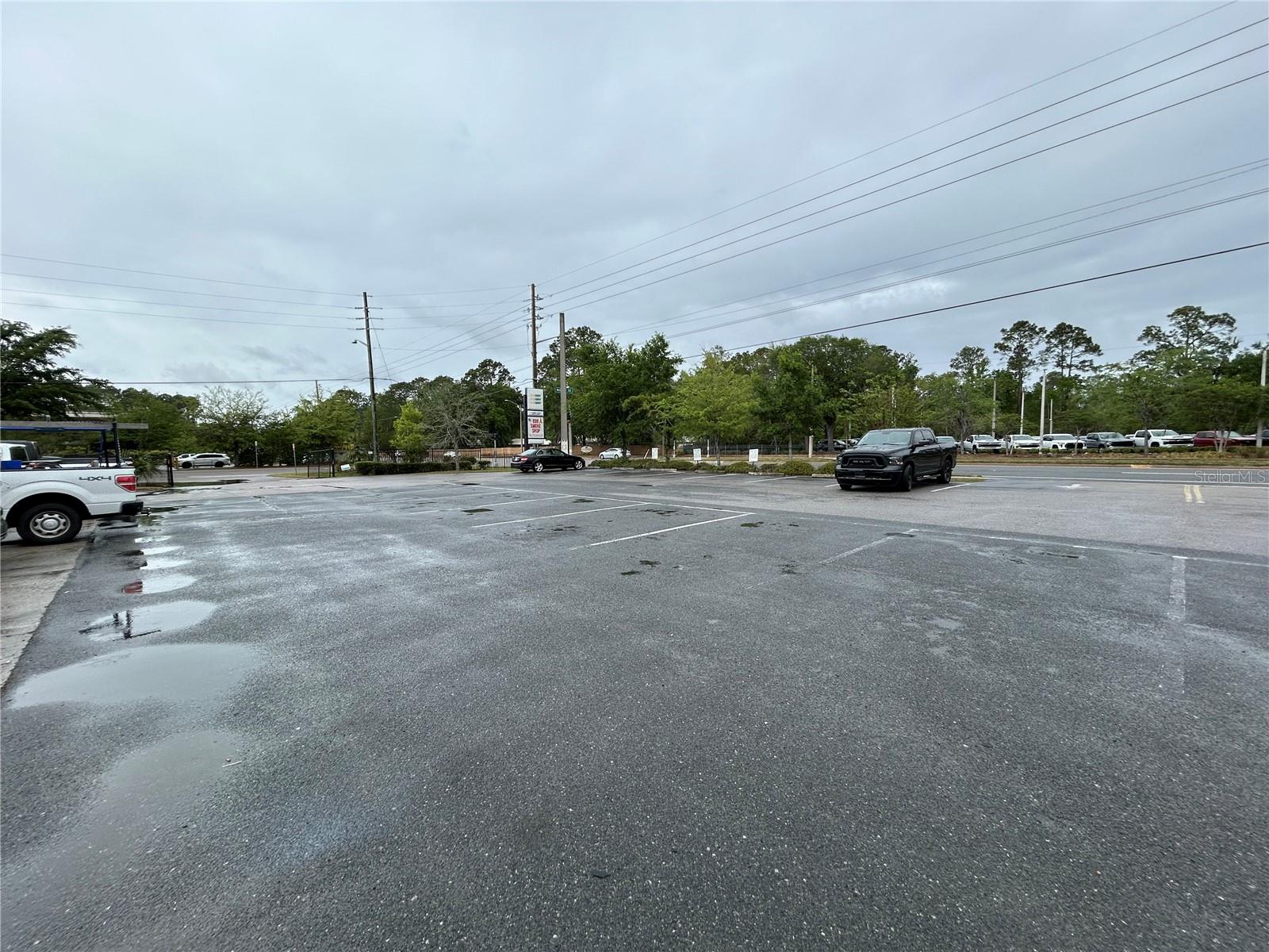 203-221 NE 39TH AVE, GAINESVILLE, FL, 32609