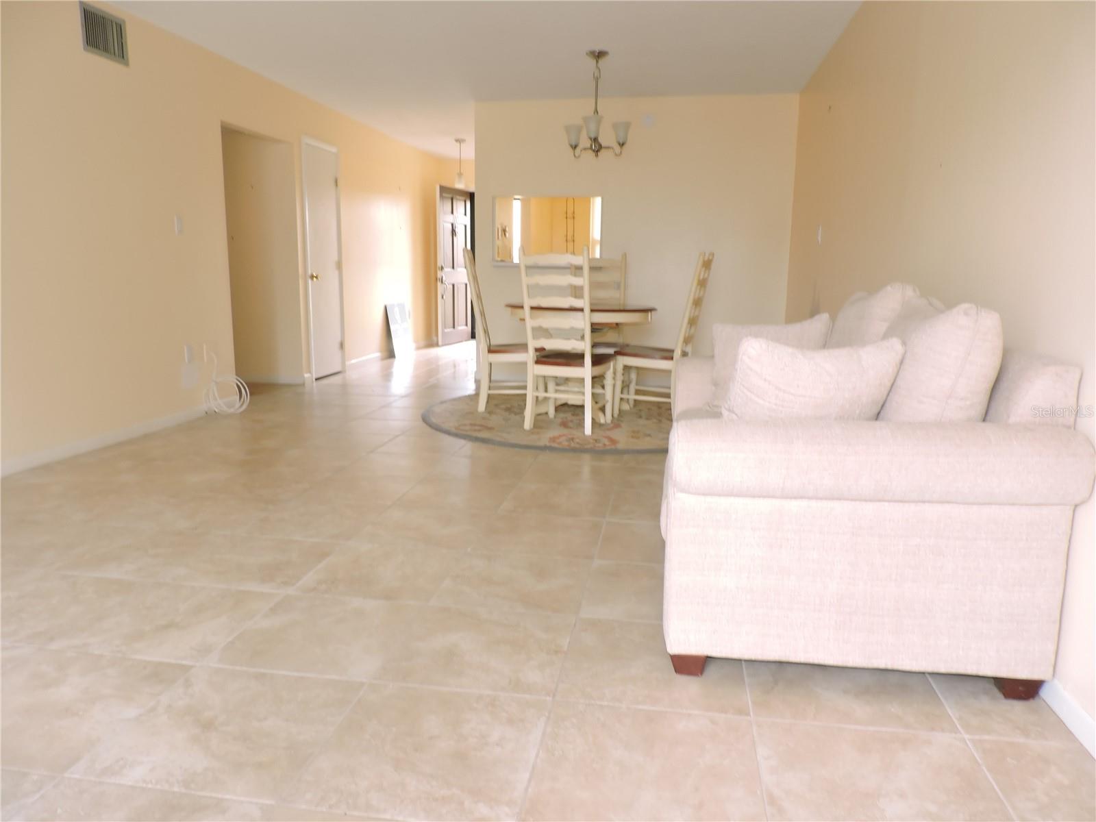 130 E JOHNSON AVE #102, LAKE WALES, FL, 33853