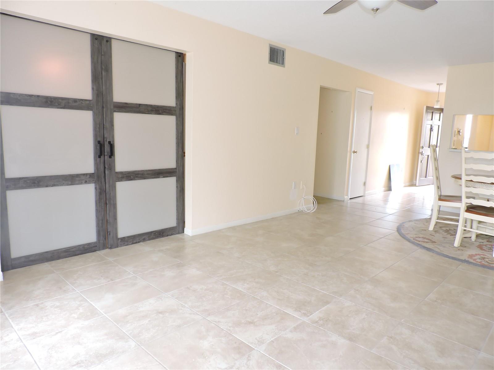 130 E JOHNSON AVE #102, LAKE WALES, FL, 33853