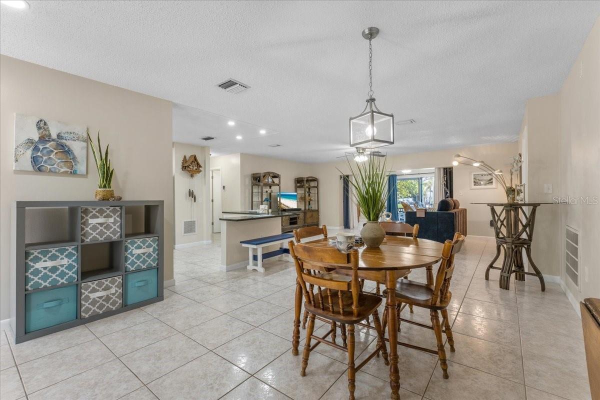 344 CROSSWINDS DR, PALM HARBOR, FL, 34683