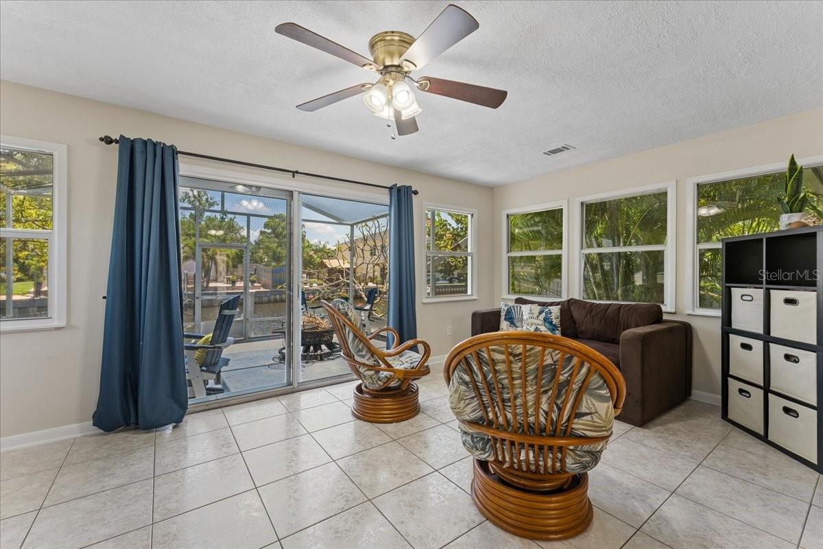 344 CROSSWINDS DR, PALM HARBOR, FL, 34683