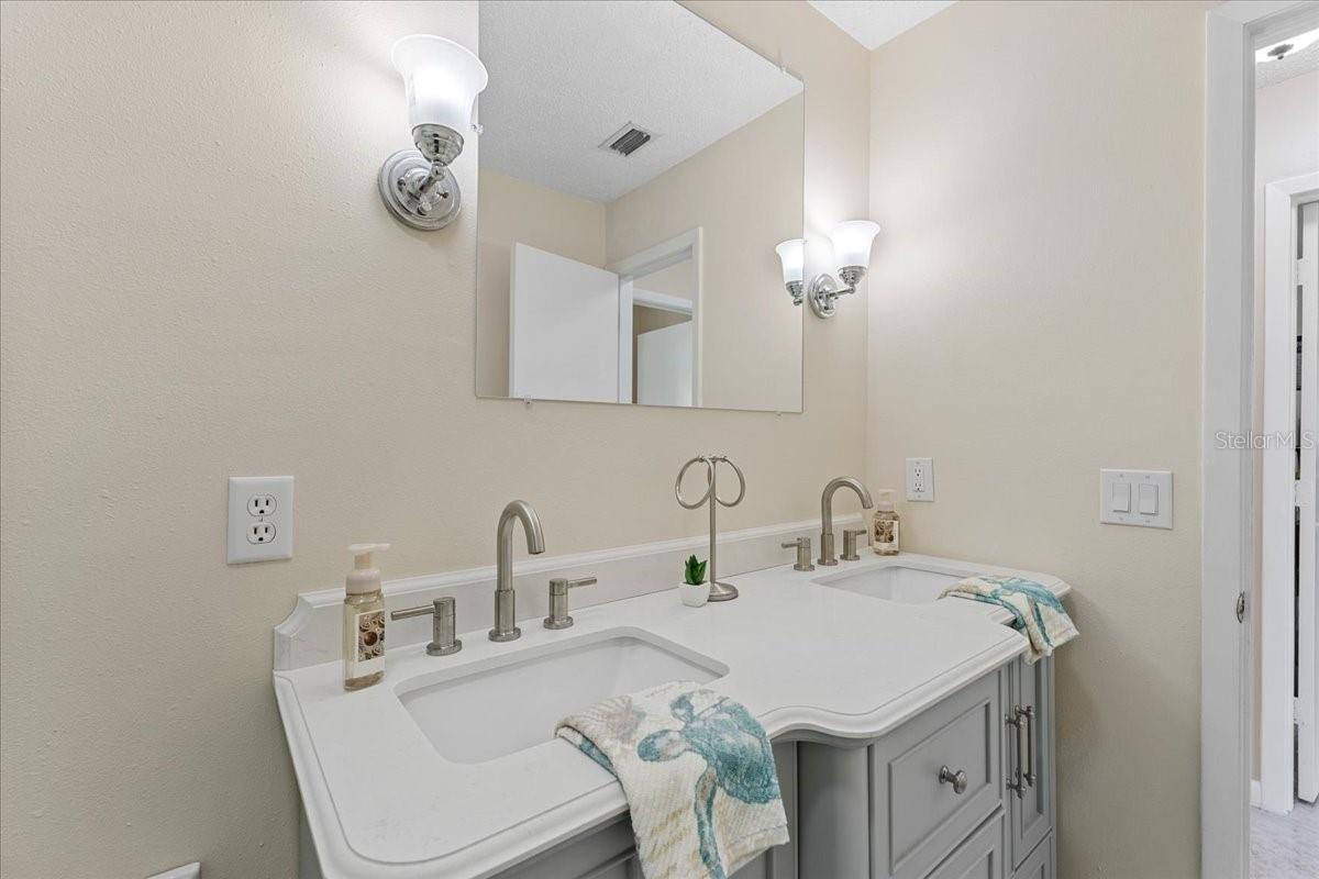 344 CROSSWINDS DR, PALM HARBOR, FL, 34683