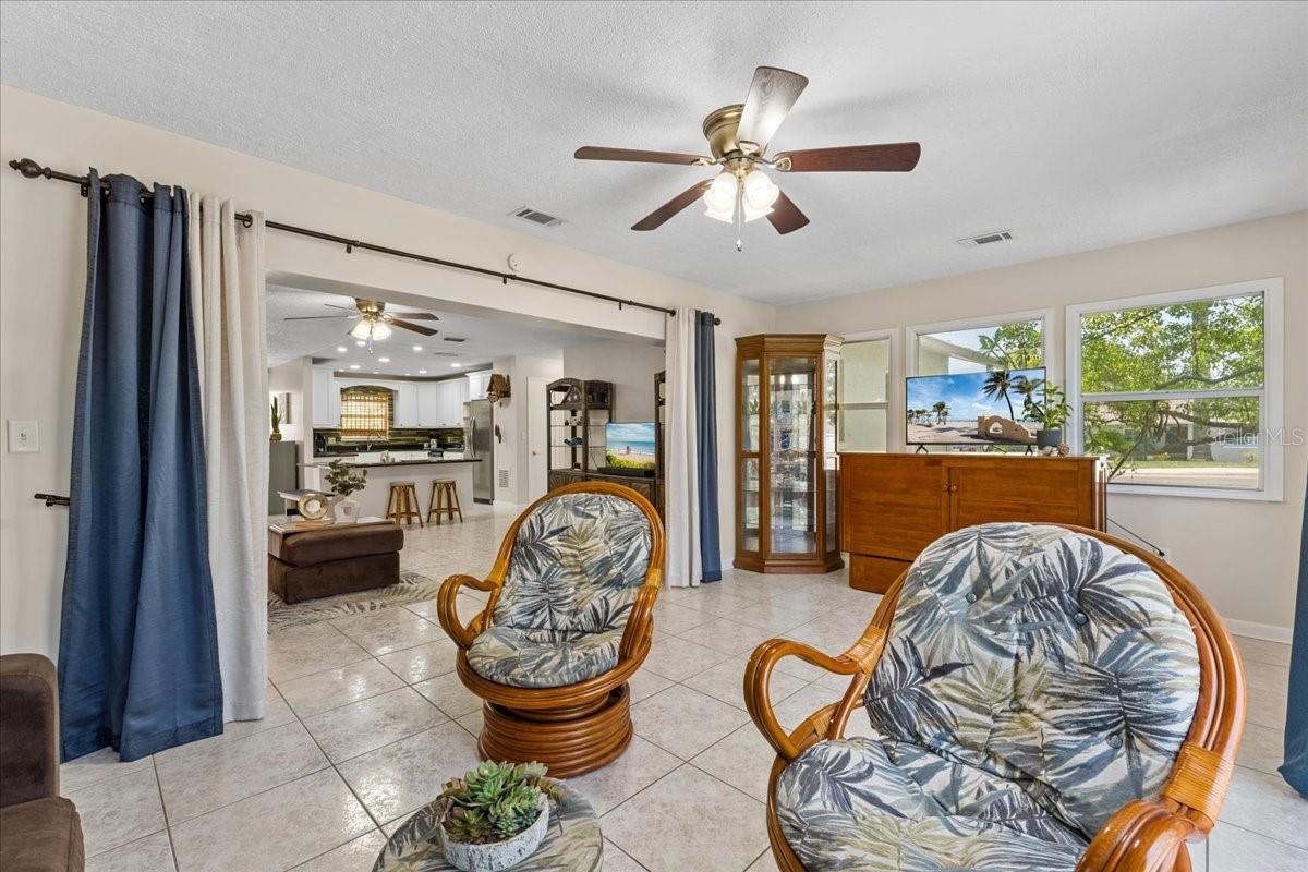 344 CROSSWINDS DR, PALM HARBOR, FL, 34683