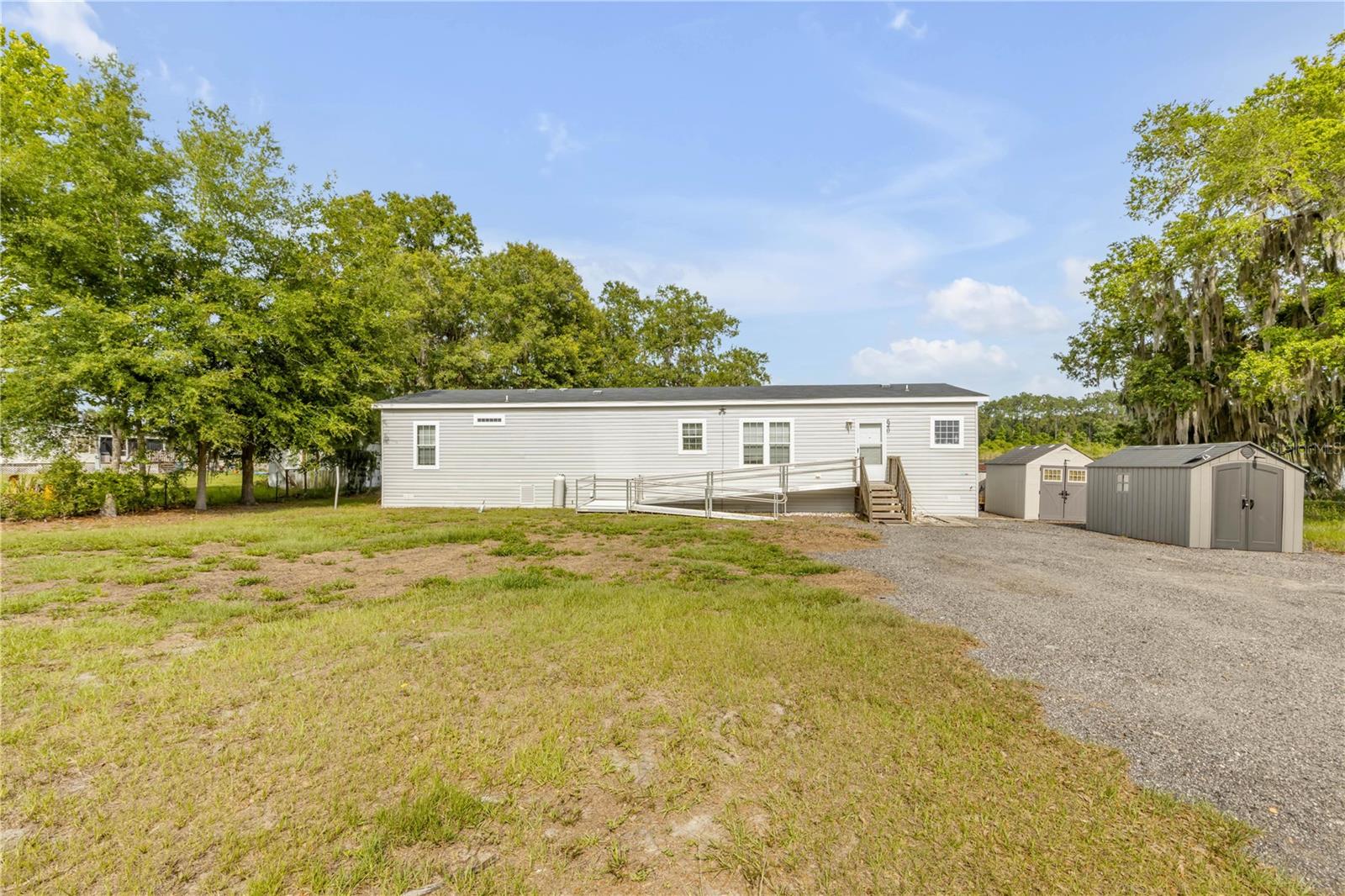 640 UNION AVE, CRESCENT CITY, FL, 32112