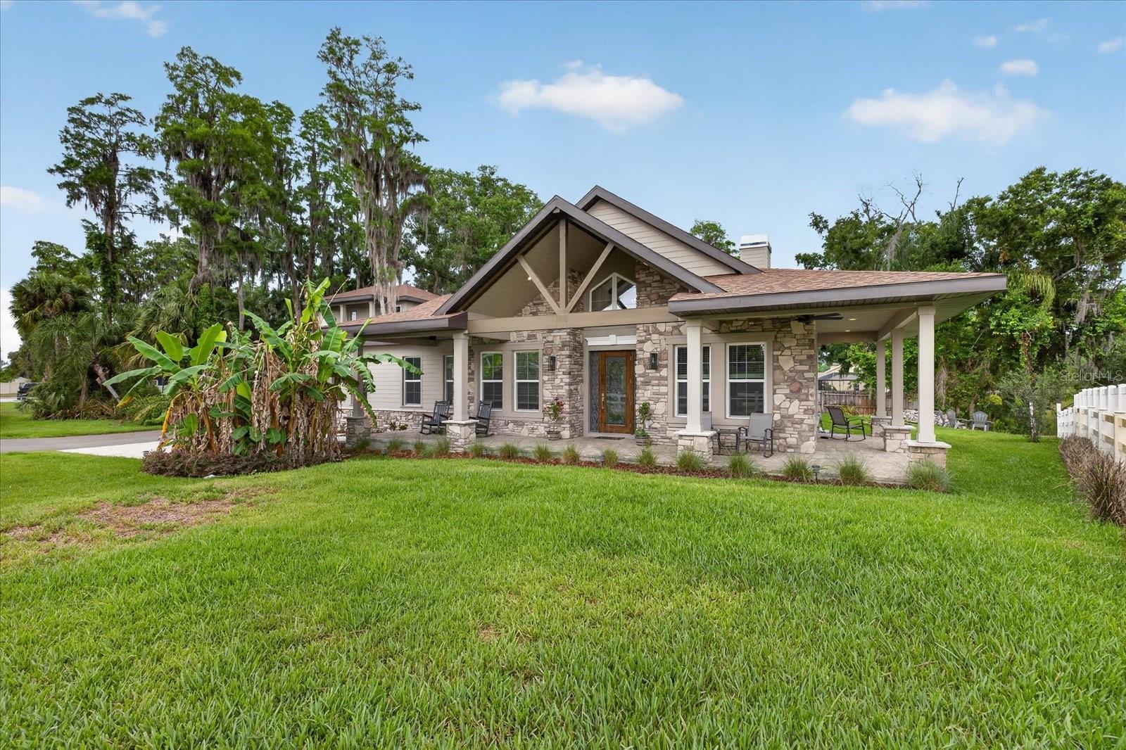 1208 SUNSET LN, LUTZ, FL, 33549