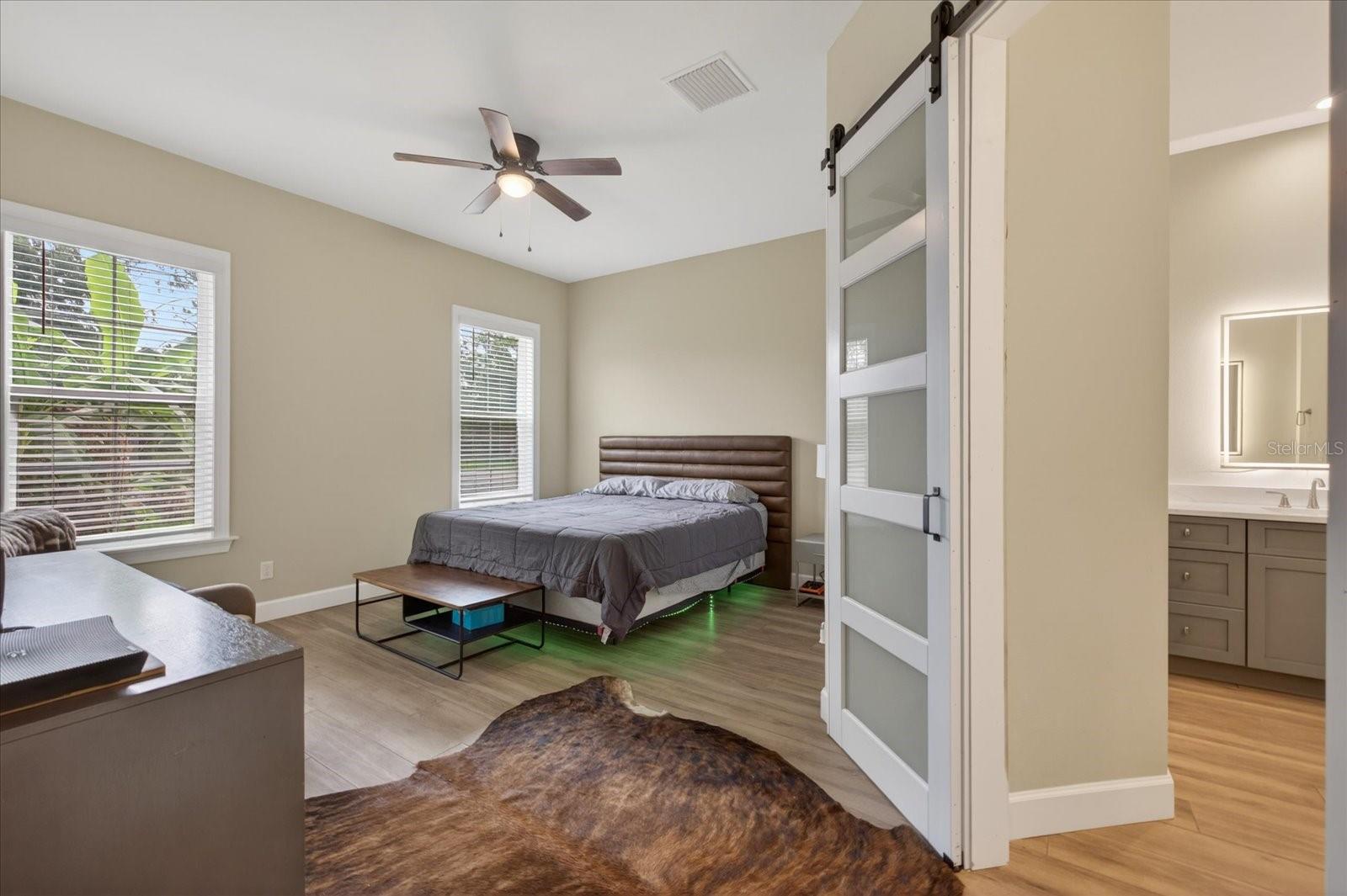 1208 SUNSET LN, LUTZ, FL, 33549