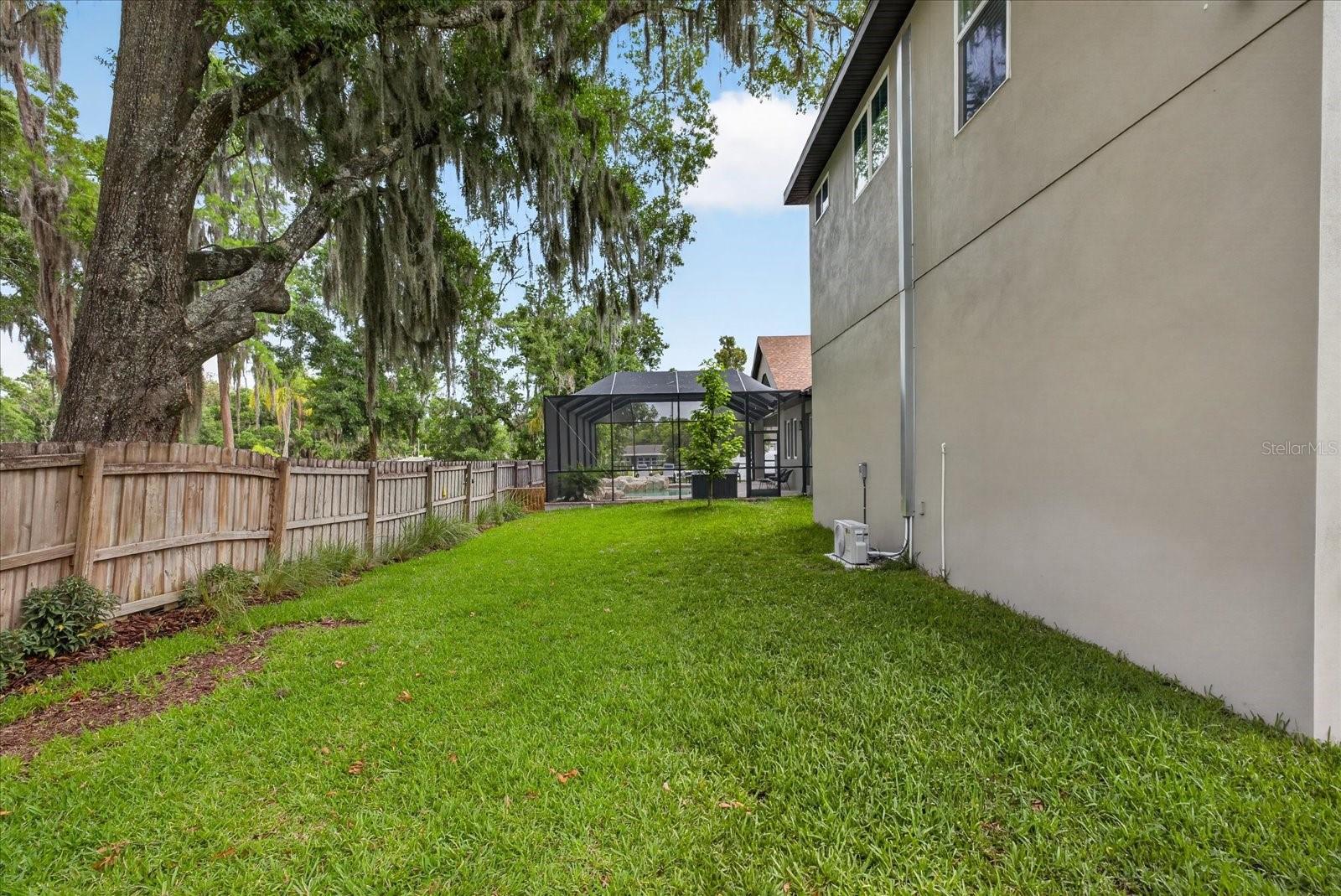 1208 SUNSET LN, LUTZ, FL, 33549