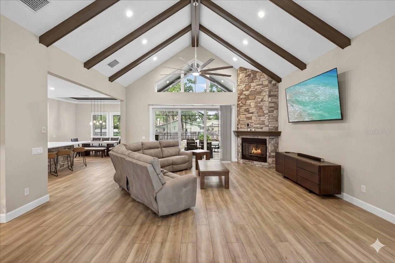 1208 SUNSET LN, LUTZ, FL, 33549