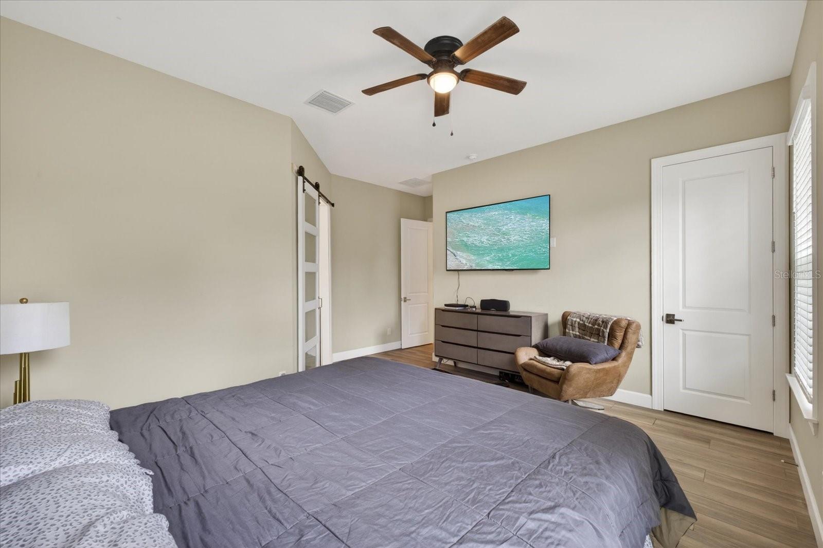 1208 SUNSET LN, LUTZ, FL, 33549