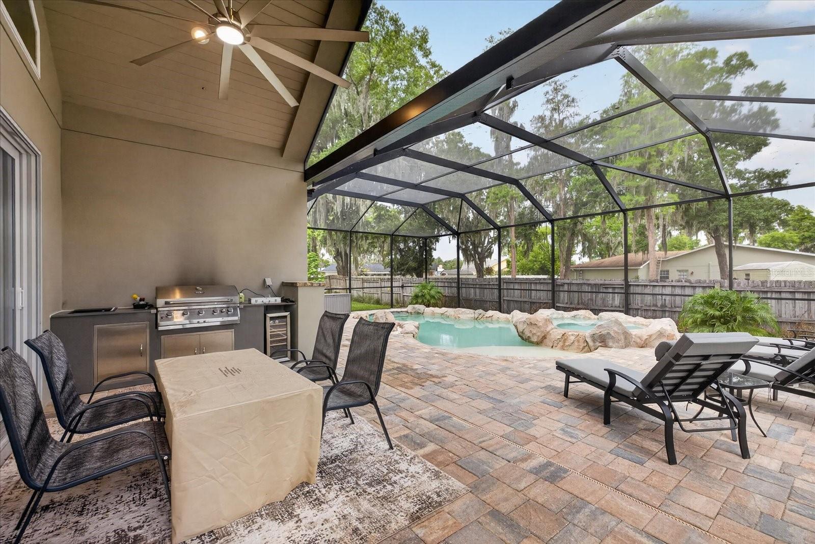 1208 SUNSET LN, LUTZ, FL, 33549