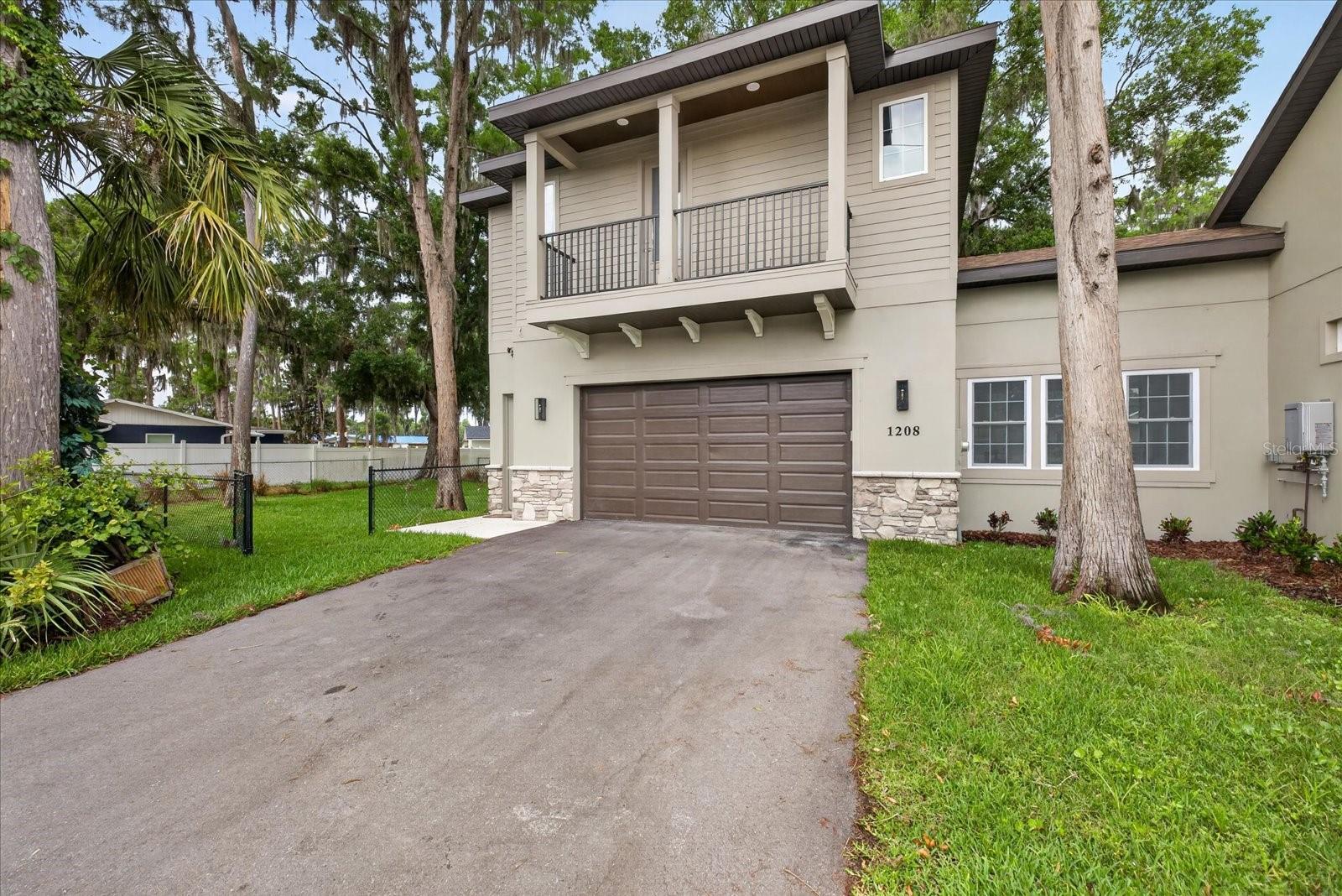 1208 SUNSET LN, LUTZ, FL, 33549