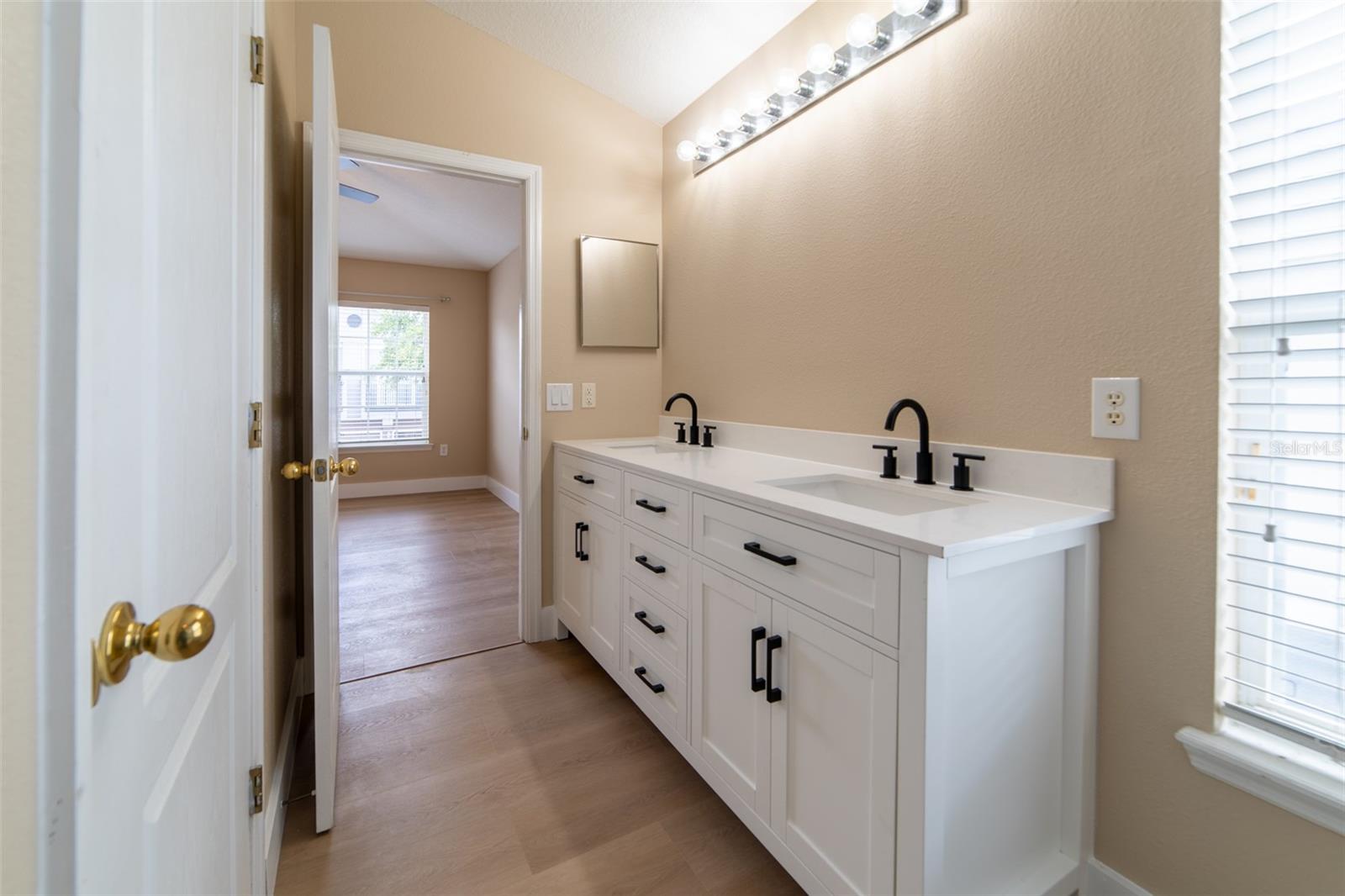6646 S GOLDENROD RD #121A, ORLANDO, FL, 32822