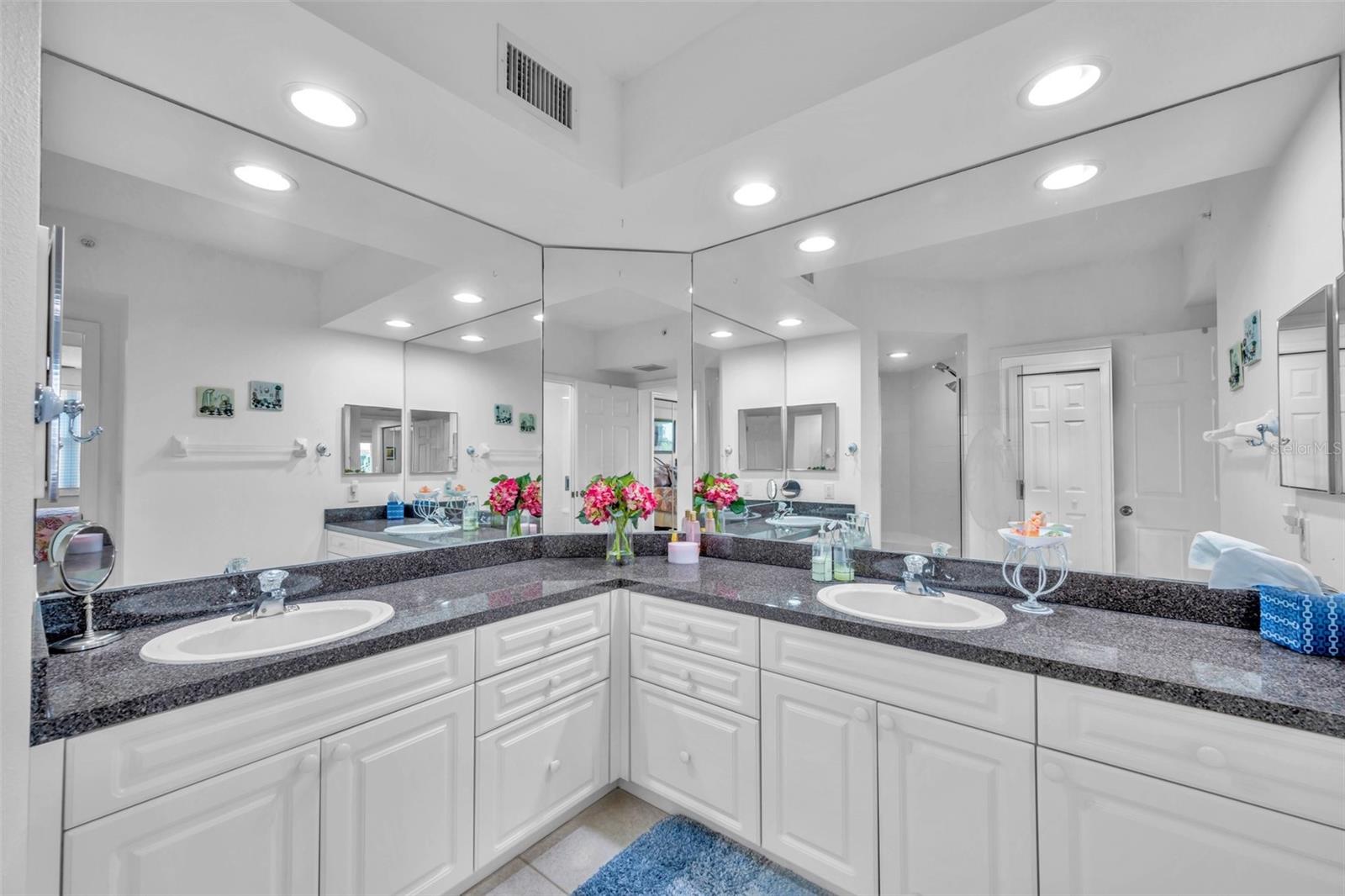 1200 COUNTRY CLUB DR #3406, LARGO, FL, 33771