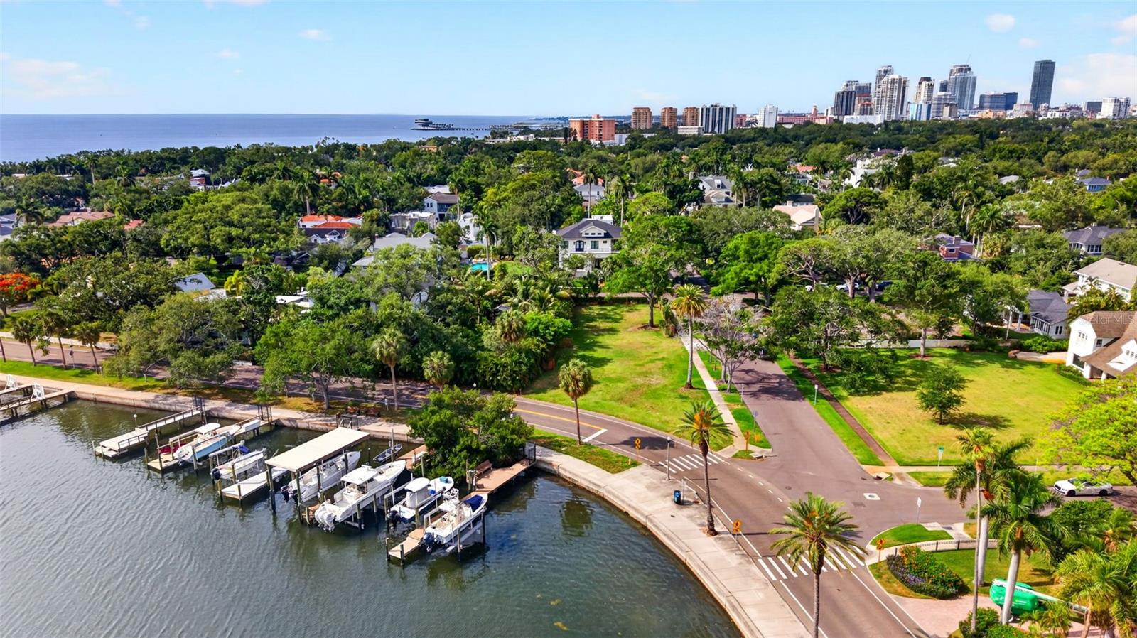 1956 COFFEE POT BLVD NE, ST PETERSBURG, FL, 33704