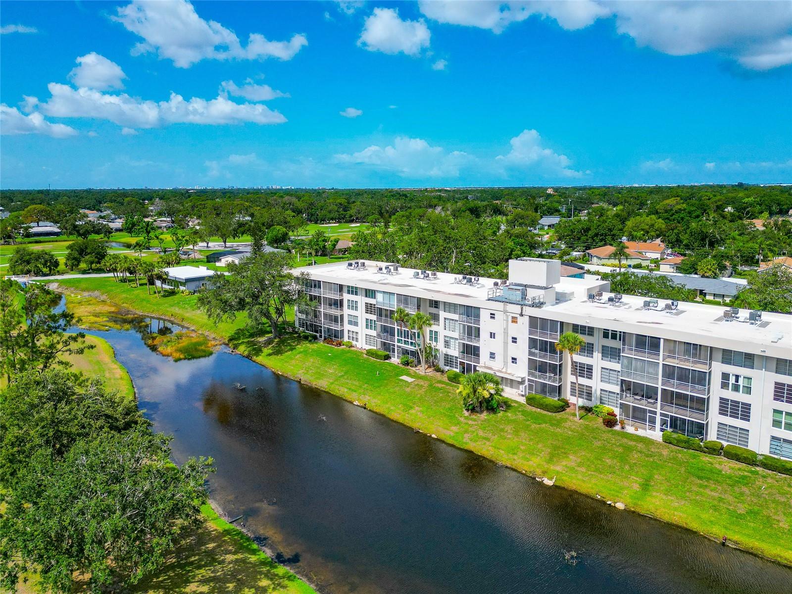 7461 W COUNTRY CLUB DR N #203, SARASOTA, FL, 34243