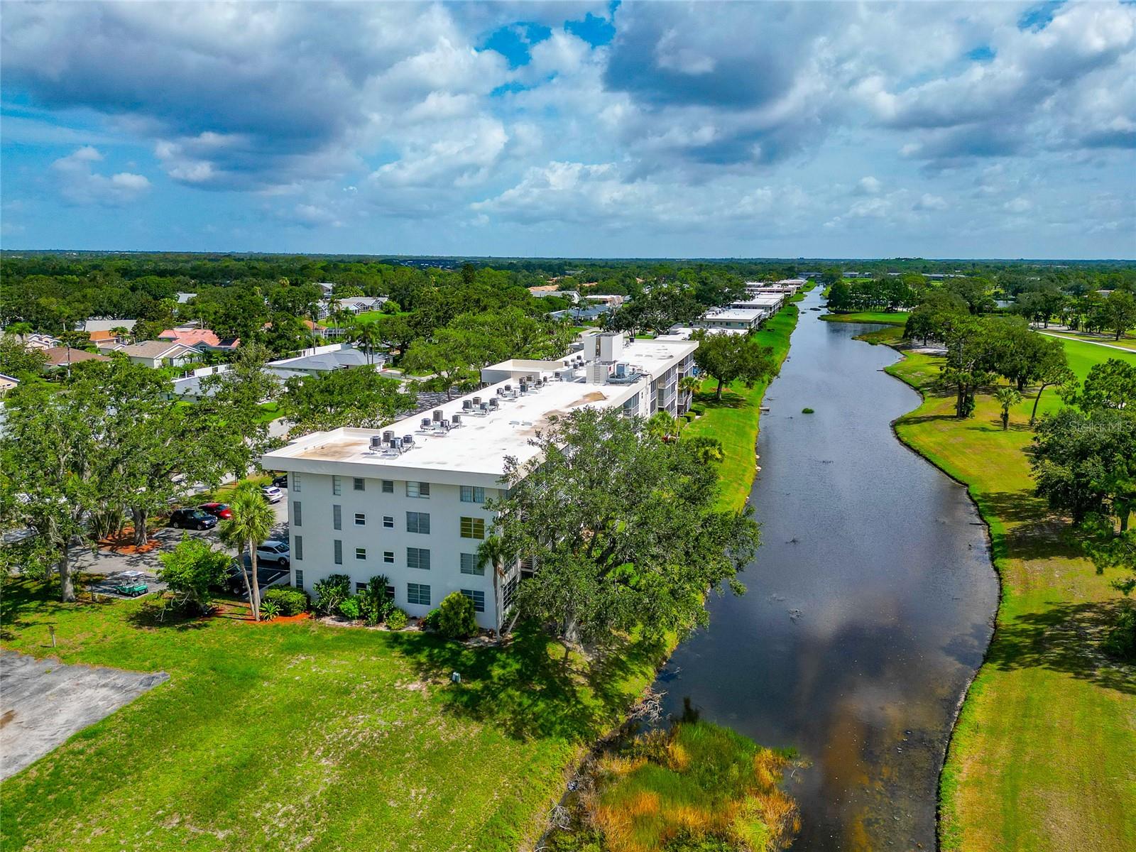 7461 W COUNTRY CLUB DR N #203, SARASOTA, FL, 34243