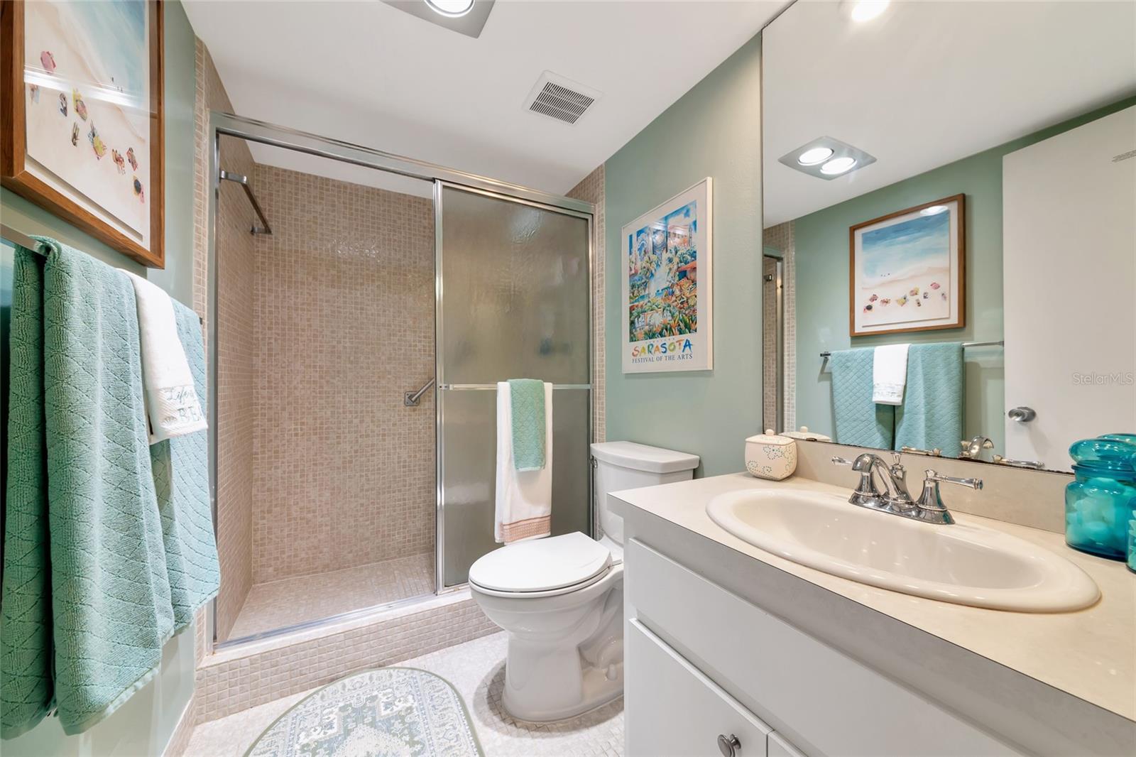 7461 W COUNTRY CLUB DR N #203, SARASOTA, FL, 34243