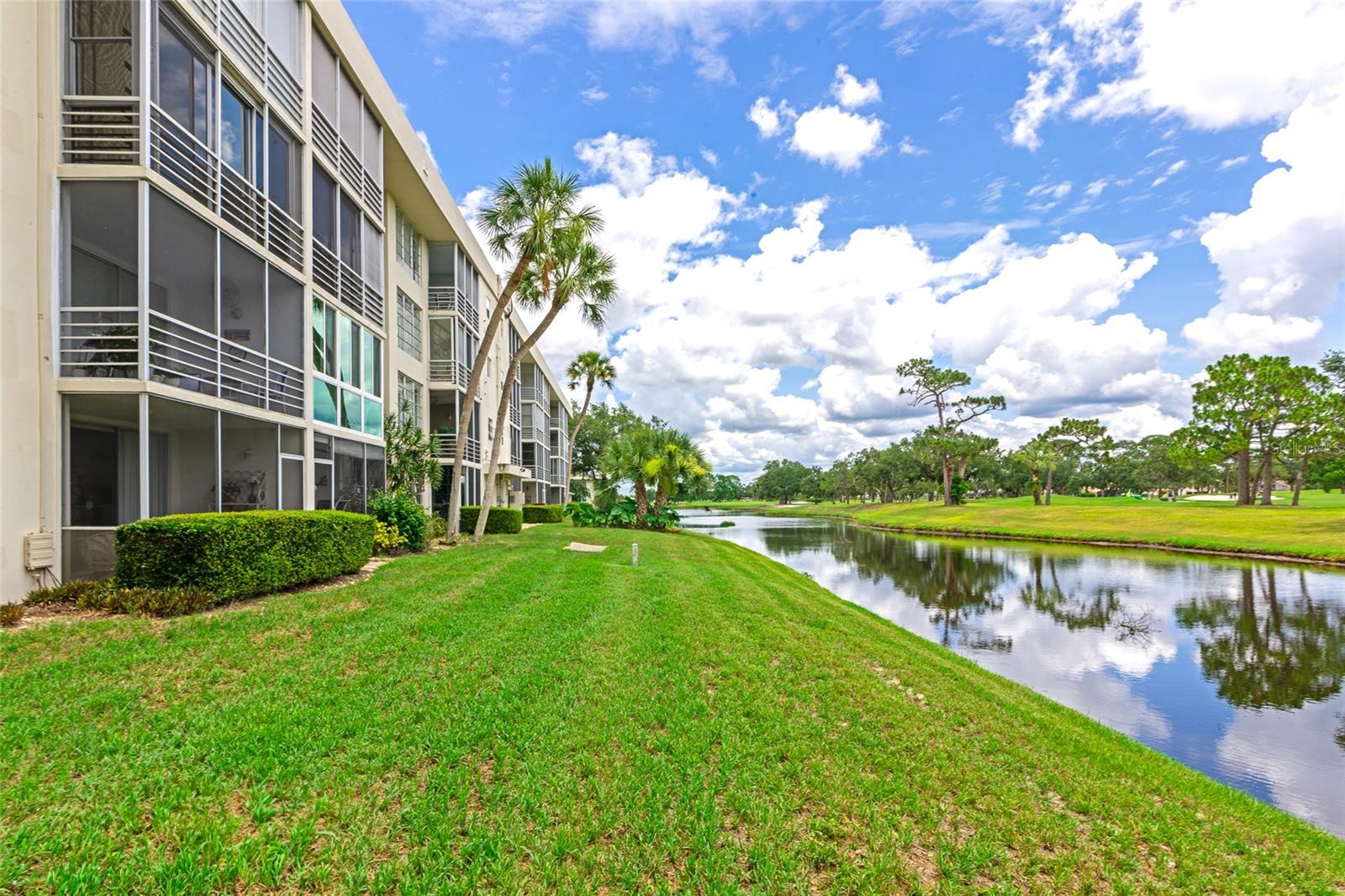7461 W COUNTRY CLUB DR N #203, SARASOTA, FL, 34243