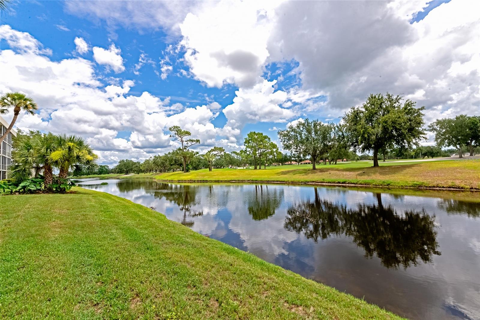 7461 W COUNTRY CLUB DR N #203, SARASOTA, FL, 34243