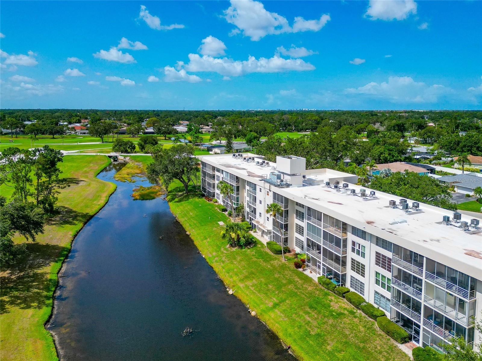 7461 W COUNTRY CLUB DR N #203, SARASOTA, FL, 34243