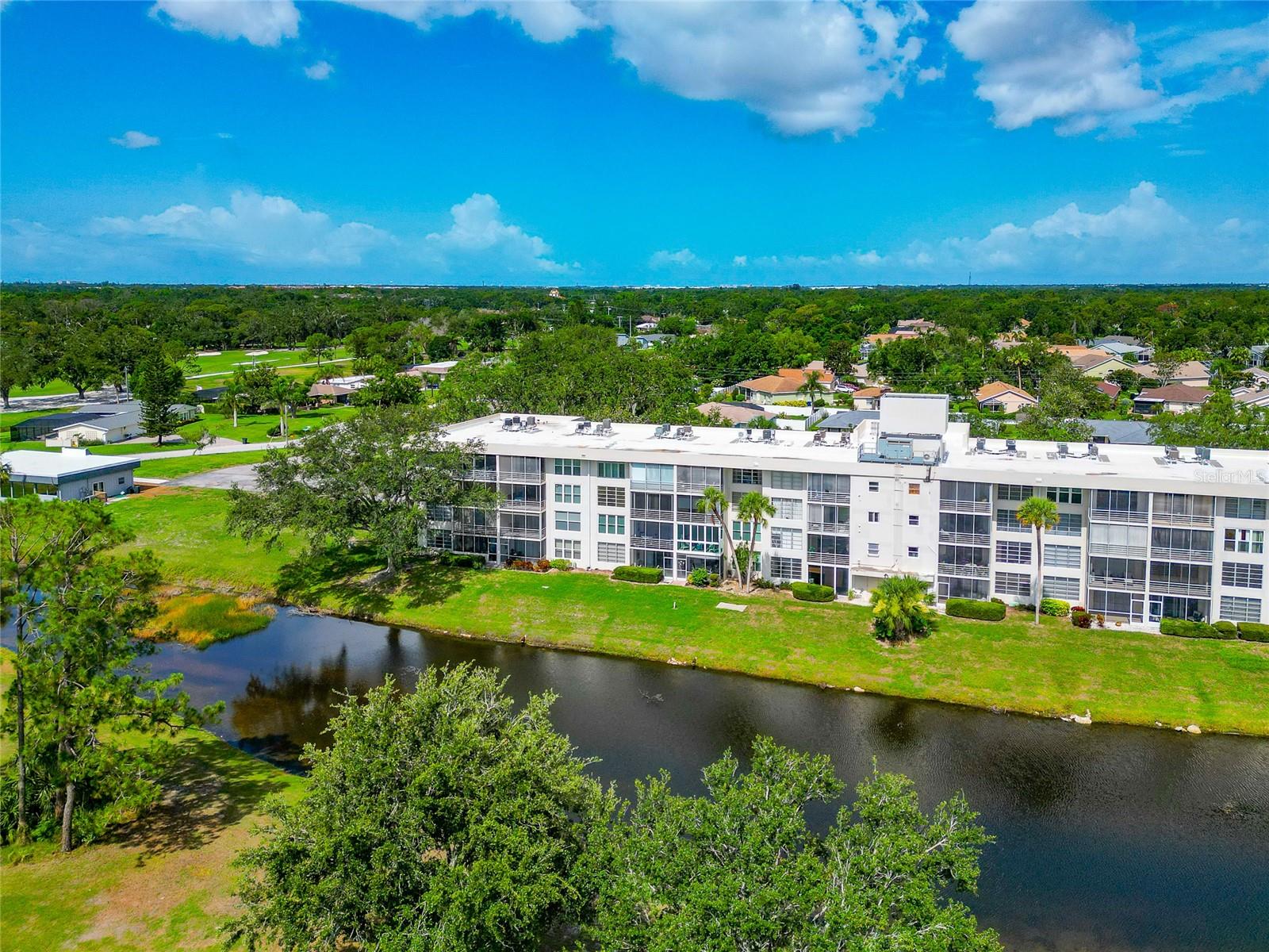 7461 W COUNTRY CLUB DR N #203, SARASOTA, FL, 34243