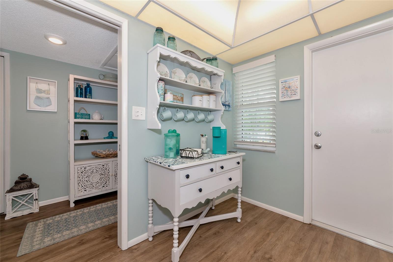 7461 W COUNTRY CLUB DR N #203, SARASOTA, FL, 34243