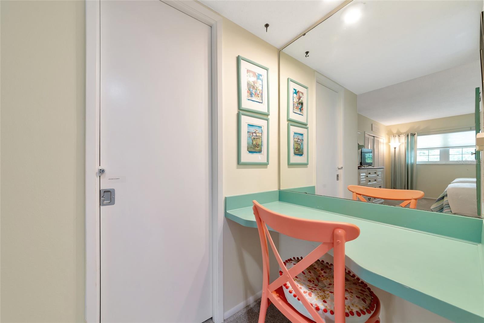 7461 W COUNTRY CLUB DR N #203, SARASOTA, FL, 34243