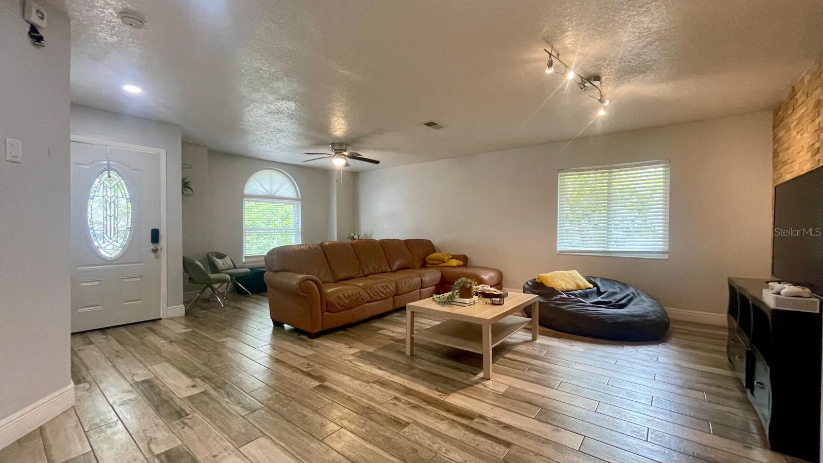 1044 NIN ST, ORLANDO, FL, 32835