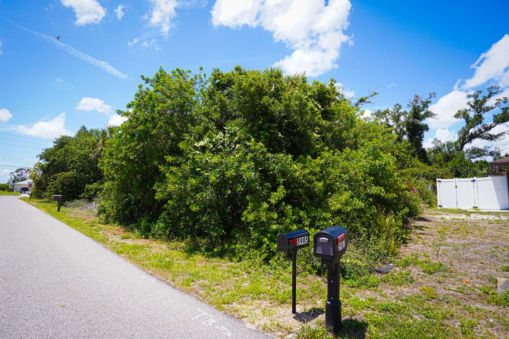 BRICKELL DR, NORTH PORT, FL, 34286