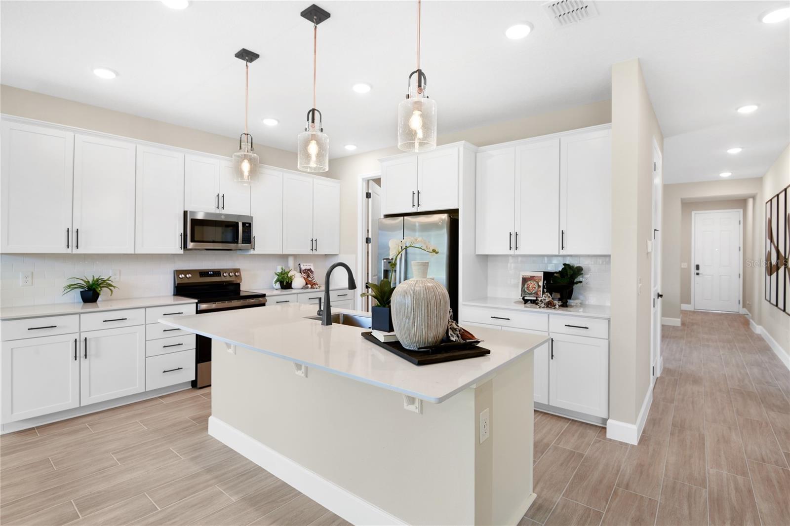 190 BLUE STAR CT, TAVARES, FL, 32778