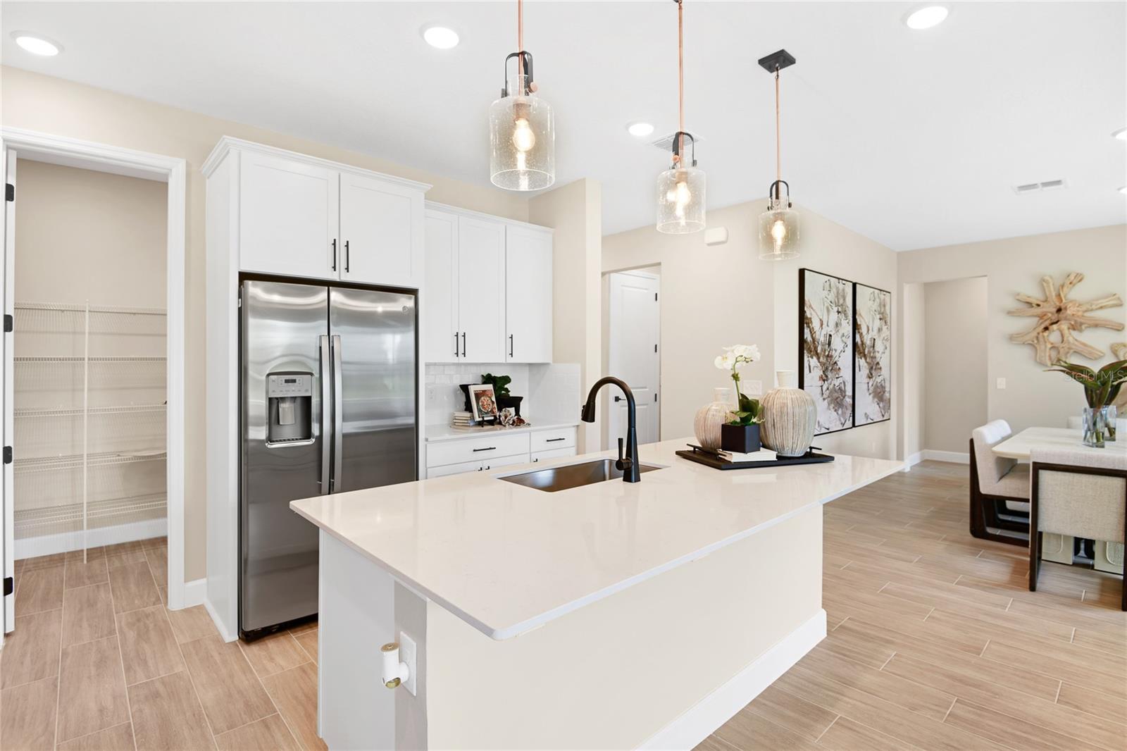 190 BLUE STAR CT, TAVARES, FL, 32778