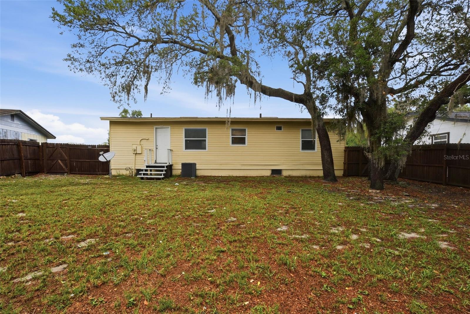 956 OSCEOLA TRL, CASSELBERRY, FL, 32707