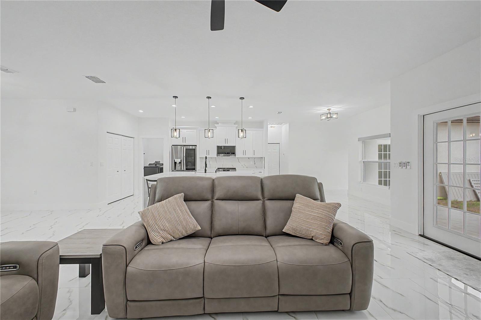 7372 MADRID RD, WEEKI WACHEE, FL, 34613