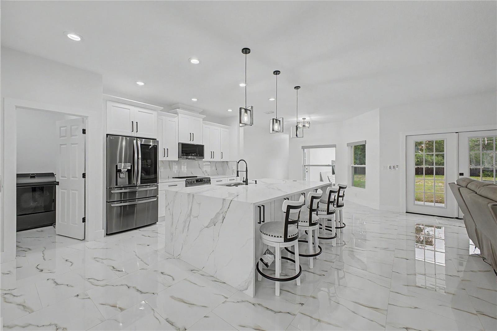 7372 MADRID RD, WEEKI WACHEE, FL, 34613