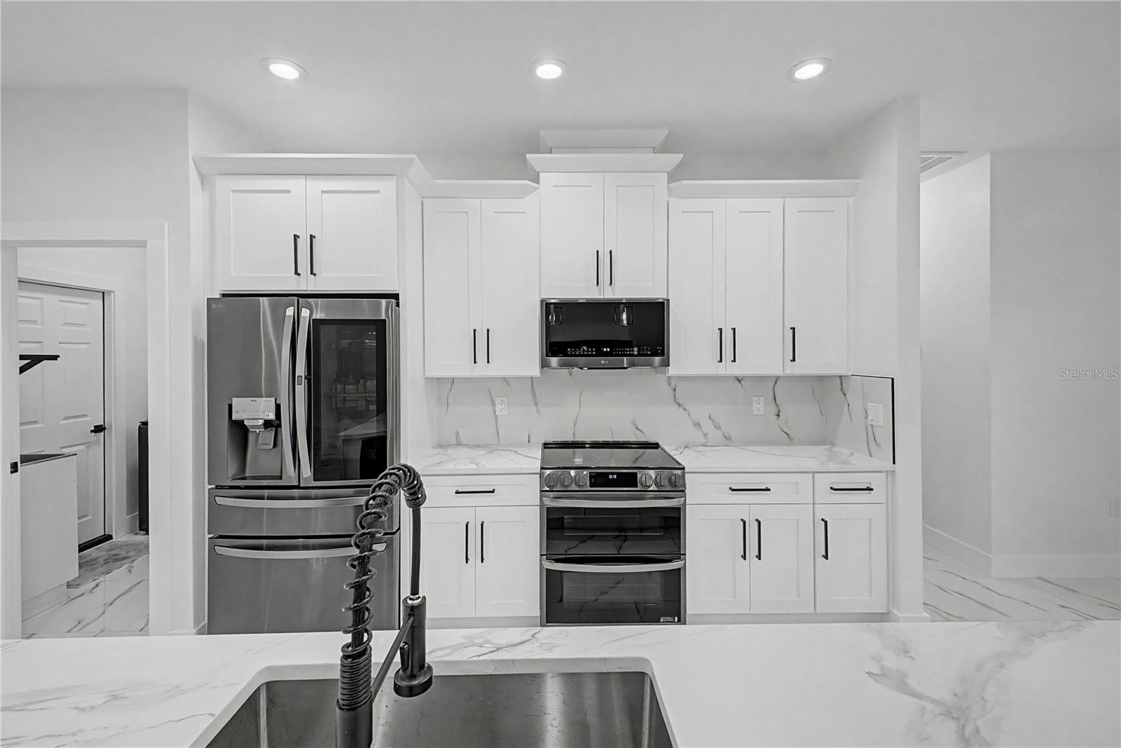7372 MADRID RD, WEEKI WACHEE, FL, 34613