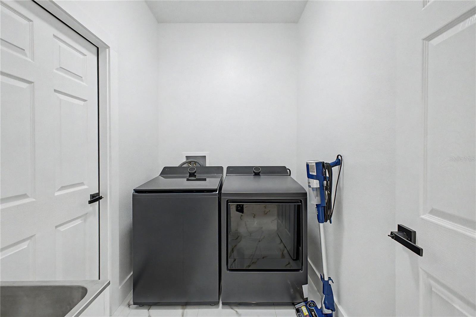 7372 MADRID RD, WEEKI WACHEE, FL, 34613