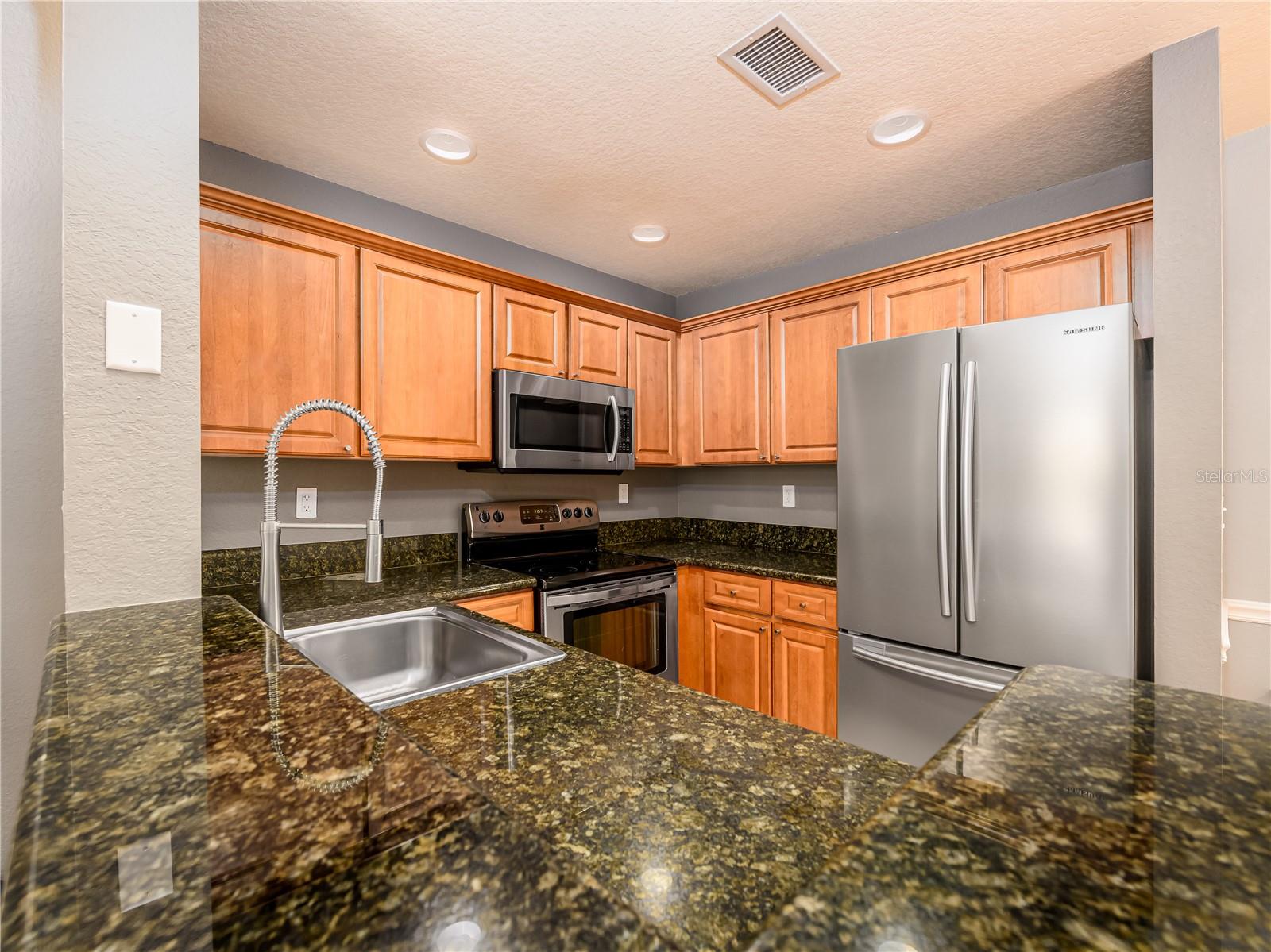 131 GRAND BEACH PL #131, TAMPA, FL, 33609