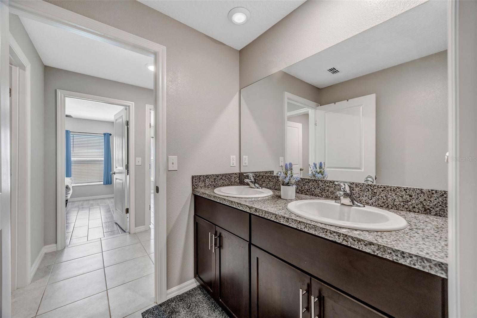 138 RAIN BERRY AVE, RUSKIN, FL, 33570